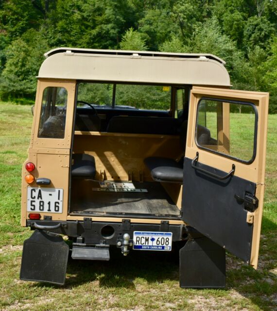 Land Rover Defender 1978 image number 1