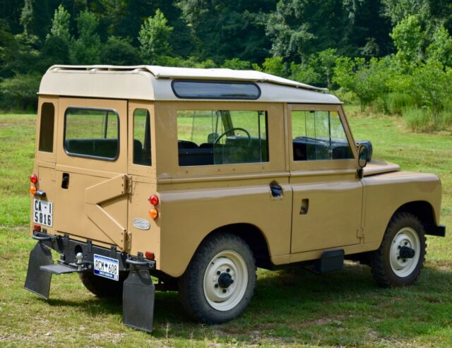 Land Rover Defender 1978 image number 16