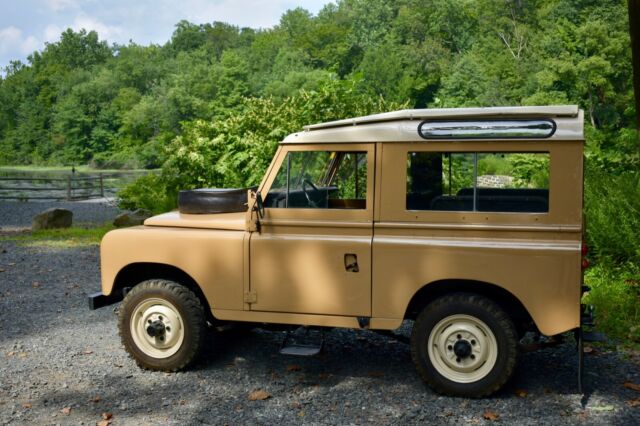 Land Rover Defender 1978 image number 2