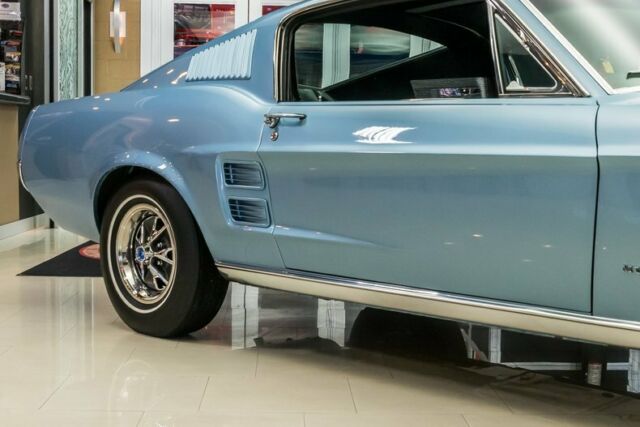 Ford Mustang 1967 image number 19