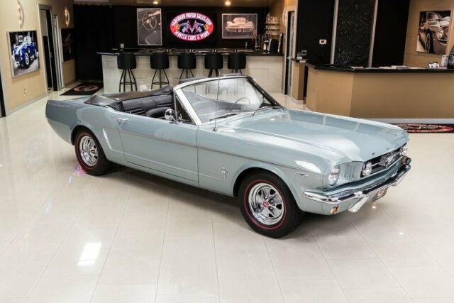 Ford Mustang 1965 image number 10