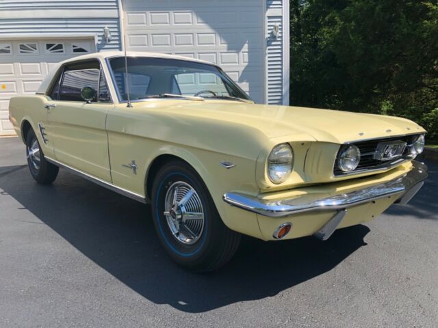 Ford Mustang 1966 image number 18