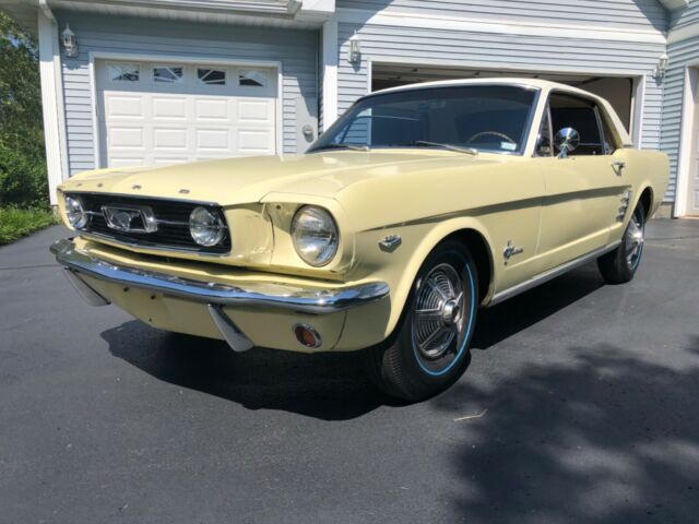 Ford Mustang 1966 image number 20