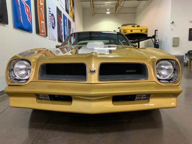 Pontiac Firebird 1976 image number 28