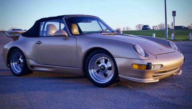 Porsche 930 TURBO CABRIOLET 1977 image number 18