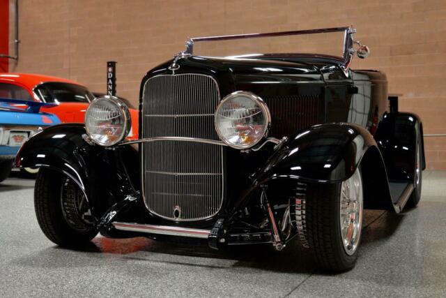 Ford Roadster Pickup 1932 image number 12