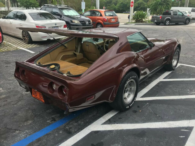 Chevrolet Corvette 1977 image number 15