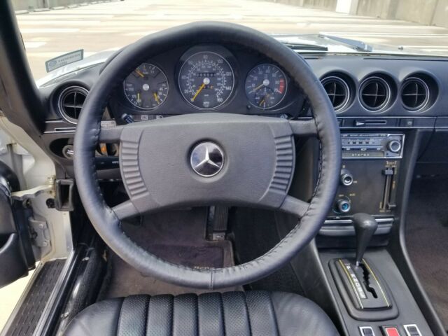 Mercedes-Benz SL-Class 1977 image number 14