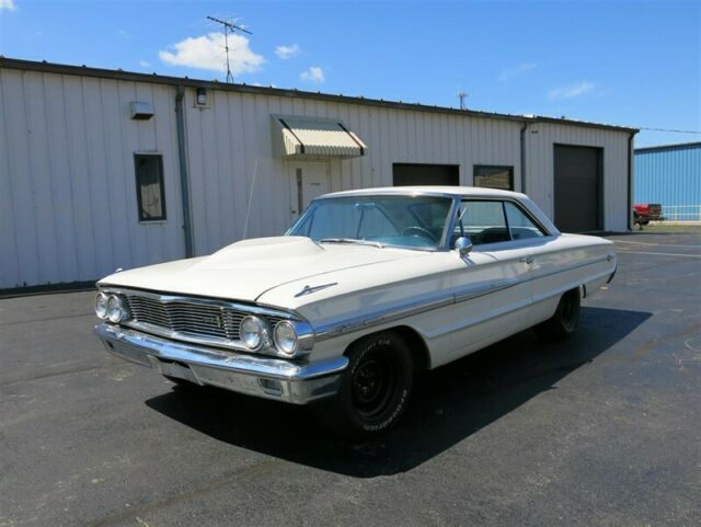 Ford Galaxie 500XL, 1964 image number 1