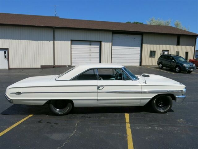 Ford Galaxie 500XL, 1964 image number 16