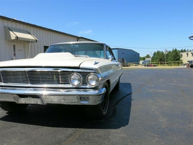 Ford Galaxie 500XL, 1964 image number 22