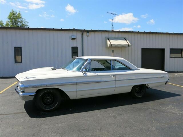 Ford Galaxie 500XL, 1964 image number 27