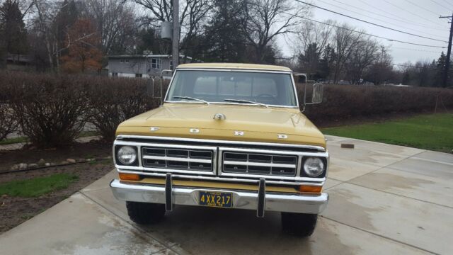 Ford F-250 1972 image number 12