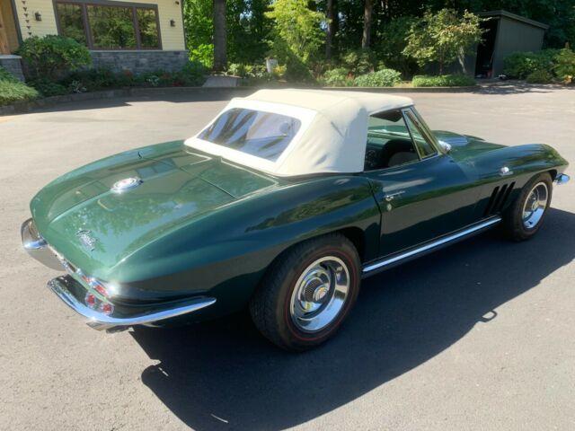 Chevrolet Corvette 1965 image number 2