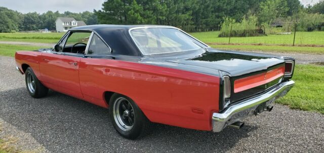 Plymouth Road Runner 1969 image number 28