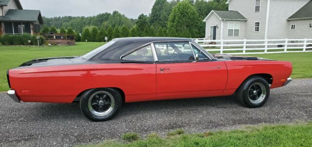 Plymouth Road Runner 1969 image number 32