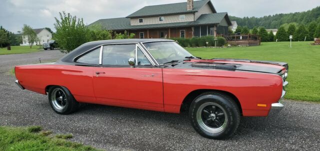 Plymouth Road Runner 1969 image number 33