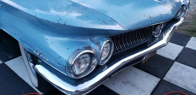 Buick LeSabre 1960 image number 18