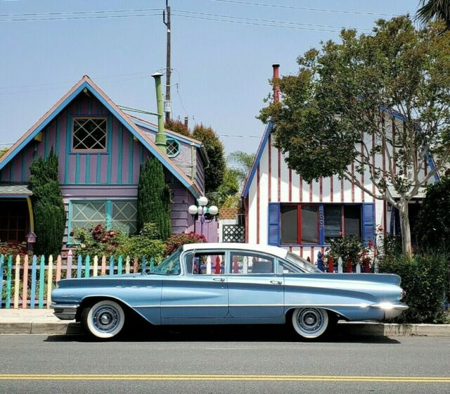 Buick LeSabre 1960 image number 27