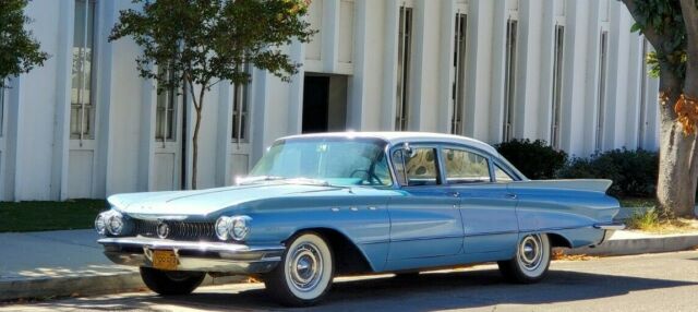 Buick LeSabre 1960 image number 31