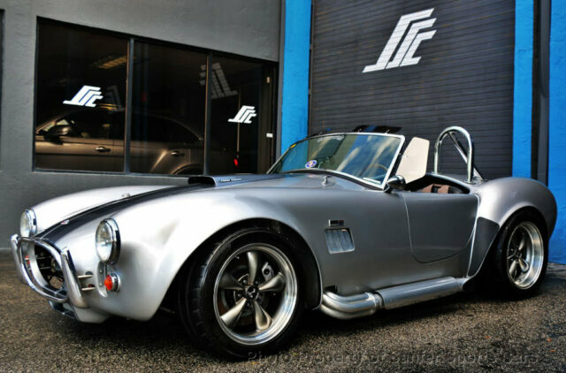 Shelby Cobra 1965 image number 15