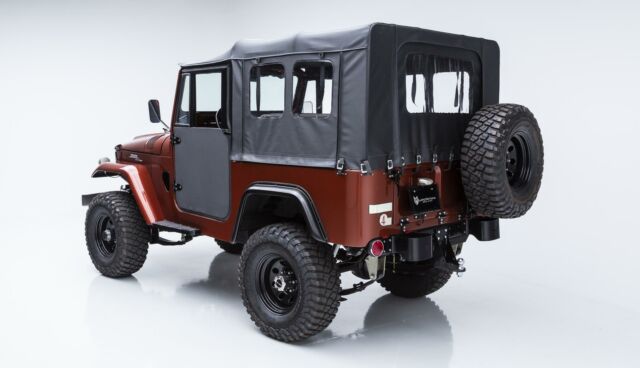 Toyota FJ Cruiser 1963 image number 16