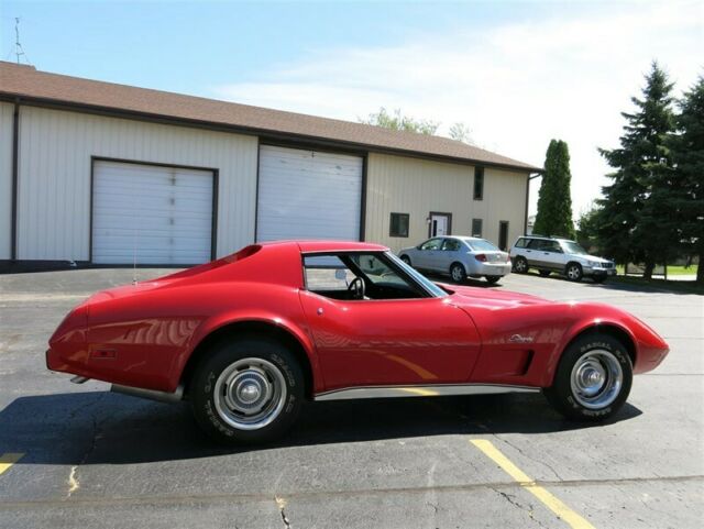 Chevrolet Corvette, 1976 image number 12