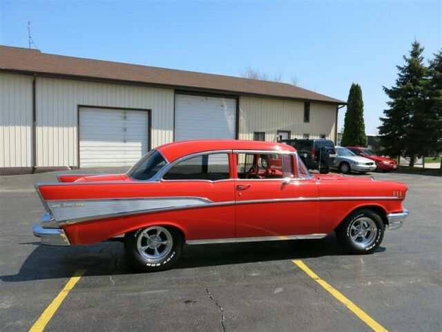 Chevrolet Bel Air, 1957 image number 16