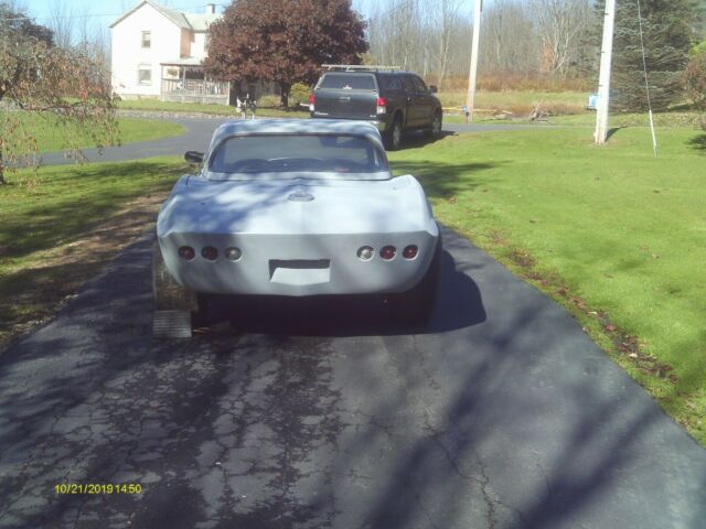 Chevrolet Corvette 1964 image number 2