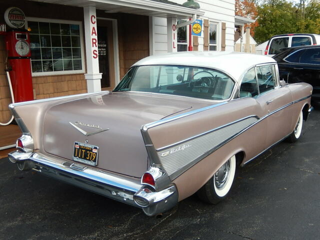 Chevrolet Bel Air/150/210 1957 image number 13