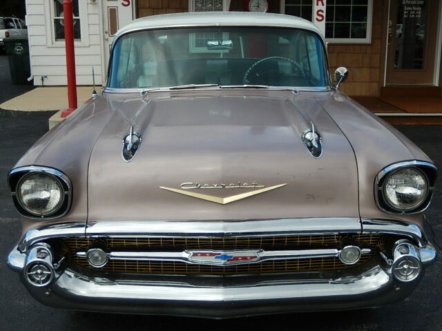 Chevrolet Bel Air/150/210 1957 image number 32