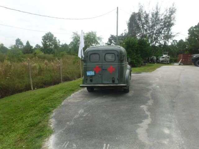 Dodge Panel van 1941 image number 13