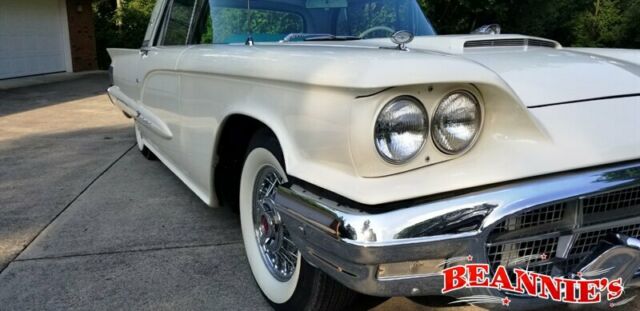 Ford Thunderbird 1960 image number 31