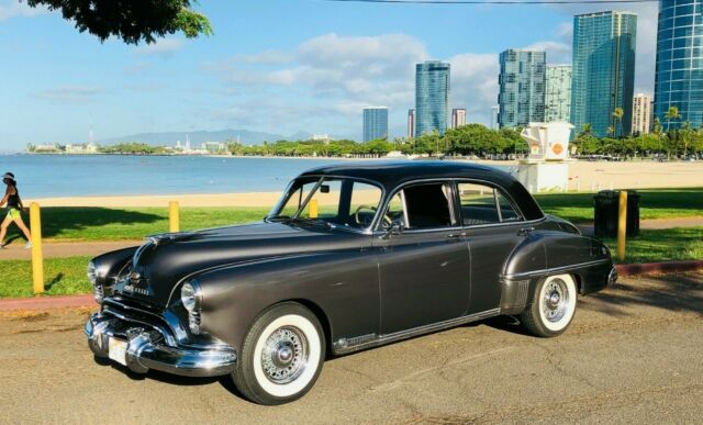 Oldsmobile Eighty-Eight 1949 image number 11