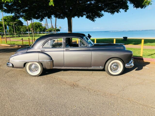 Oldsmobile Eighty-Eight 1949 image number 3