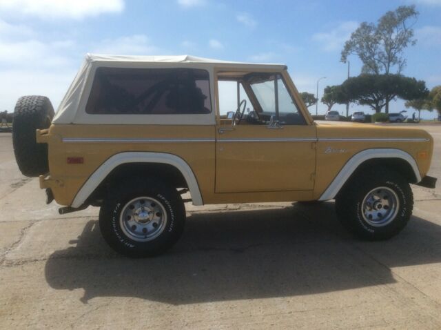 Ford Bronco 1973 image number 4