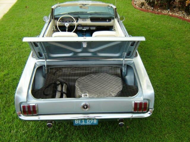 Ford Mustang 1965 image number 14