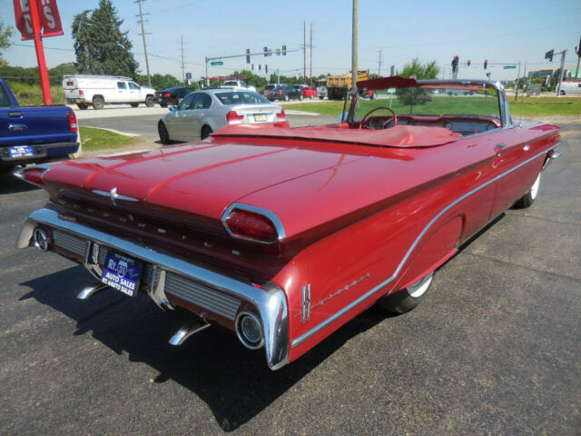 Oldsmobile Ninety-Eight 1960 image number 19