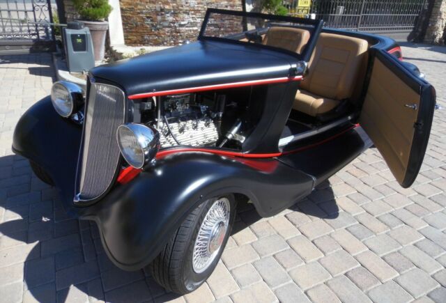 Ford Convertible 1934 image number 0