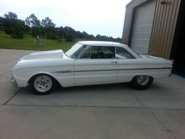 Ford Falcon 1963 image number 12