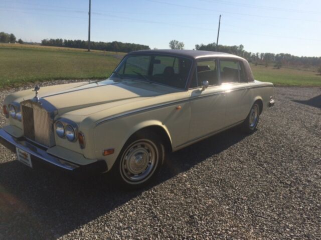 Rolls-Royce Silver Shadow 1976 image number 17