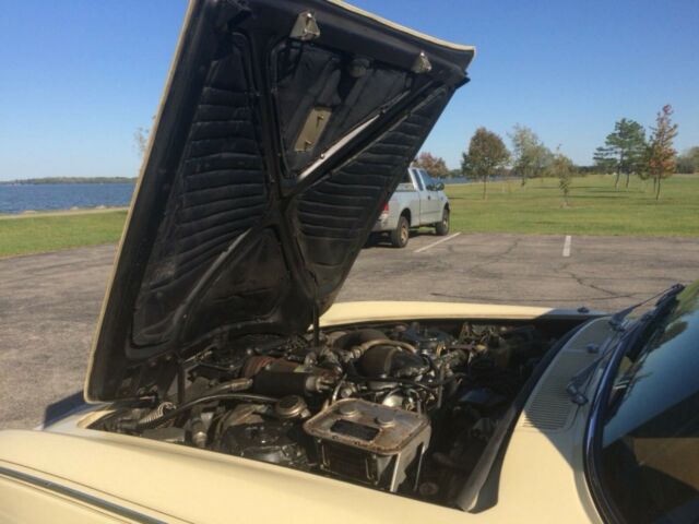 Rolls-Royce Silver Shadow 1976 image number 36