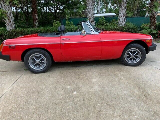 MG MGB 1979 image number 0