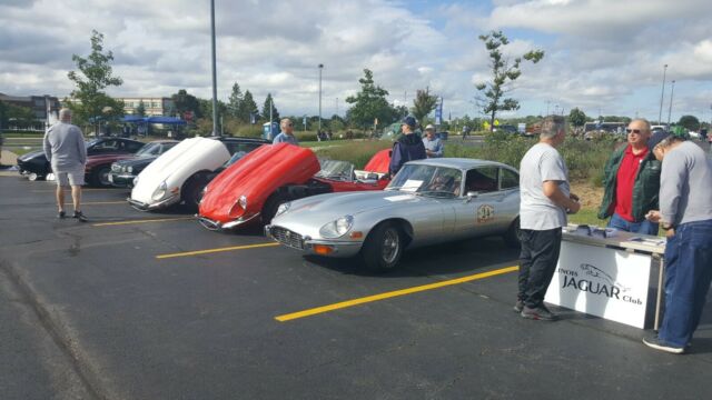 Jaguar E-Type 1973 image number 22