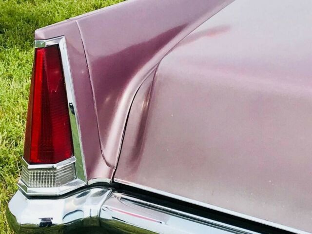 Cadillac DeVille 1969 image number 11