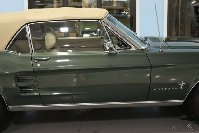 Ford Mustang 1967 image number 22