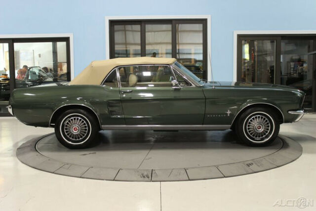 Ford Mustang 1967 image number 29