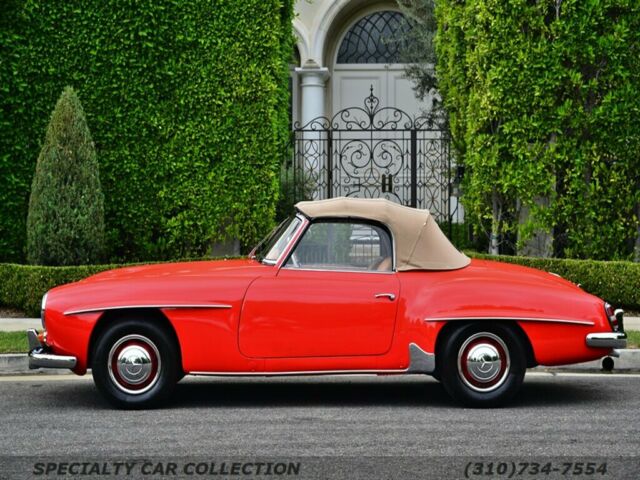 Mercedes-Benz SL-Class 1961 image number 1