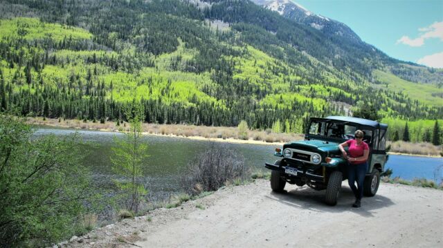 Toyota Land Cruiser 1974 image number 2