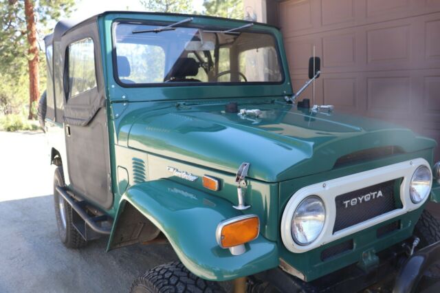 Toyota Land Cruiser 1974 image number 27